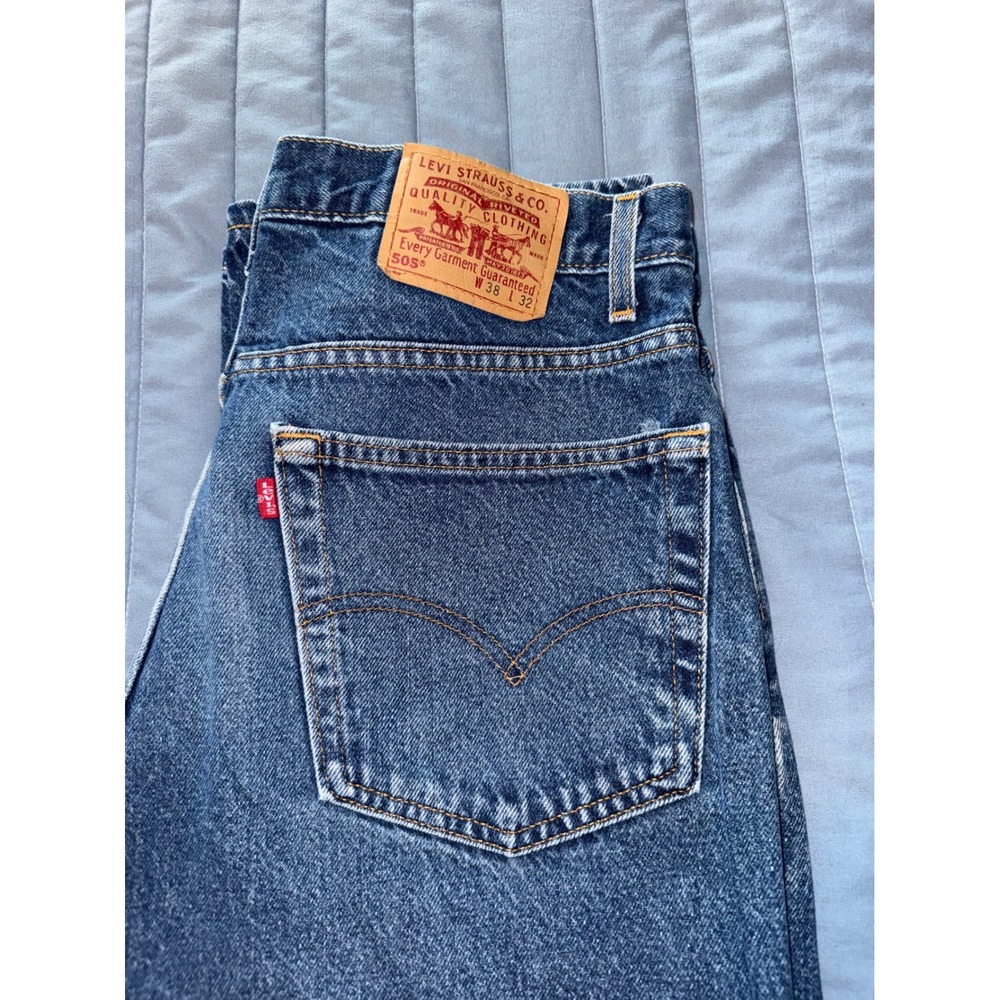 Vintage Levis 505 Regular Fit Straight Leg Jeans Made in USA 38x32 paper tag